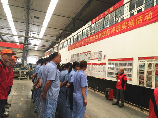 鑫源農(nóng)機(jī)2015年第一輪“技師”現(xiàn)場實操評選活動